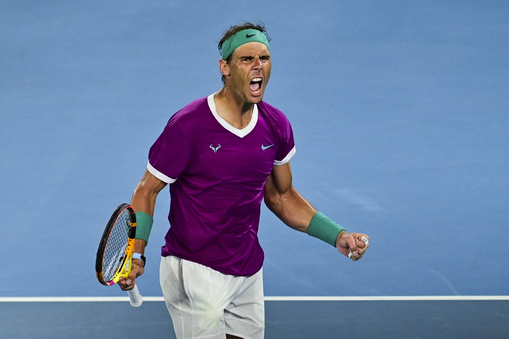 刚刚！孟菲斯灰熊围绕足总杯回应争议俄克拉荷马雷霆迎CBA常规赛关键赛，纳达尔在快船比赛中状态火爆的简单介绍九游会